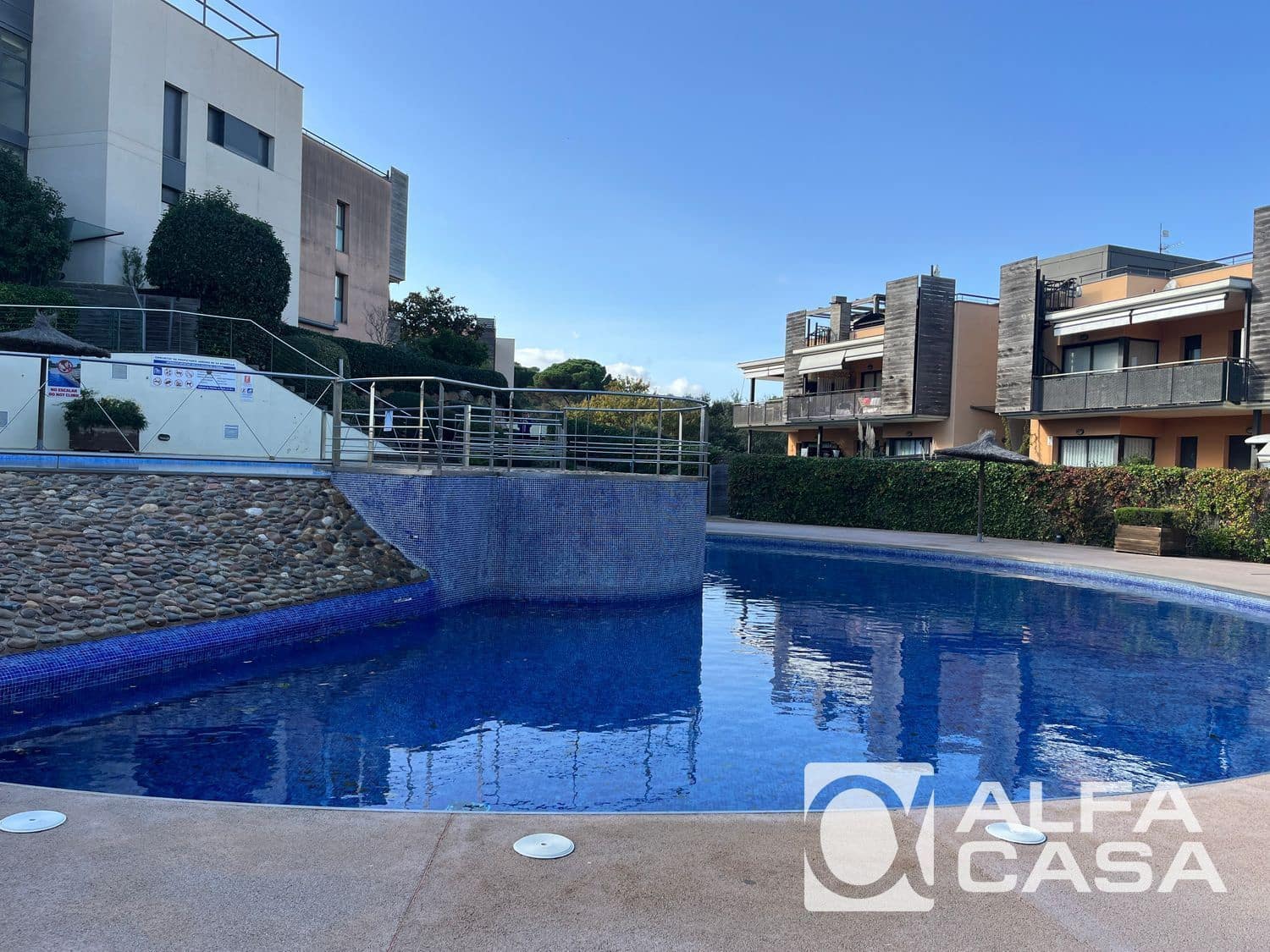 2 makuuhuone Asunto myytävänä paikassa Lloret de Mar mukana uima-altaan 
autotalli - 345 000 € (Ref: 9385891)