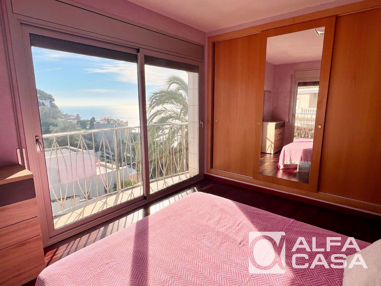 3 bedroom Villa for sale in Lloret de Mar with pool garage - € 1,500,000 (Ref: 9385898)