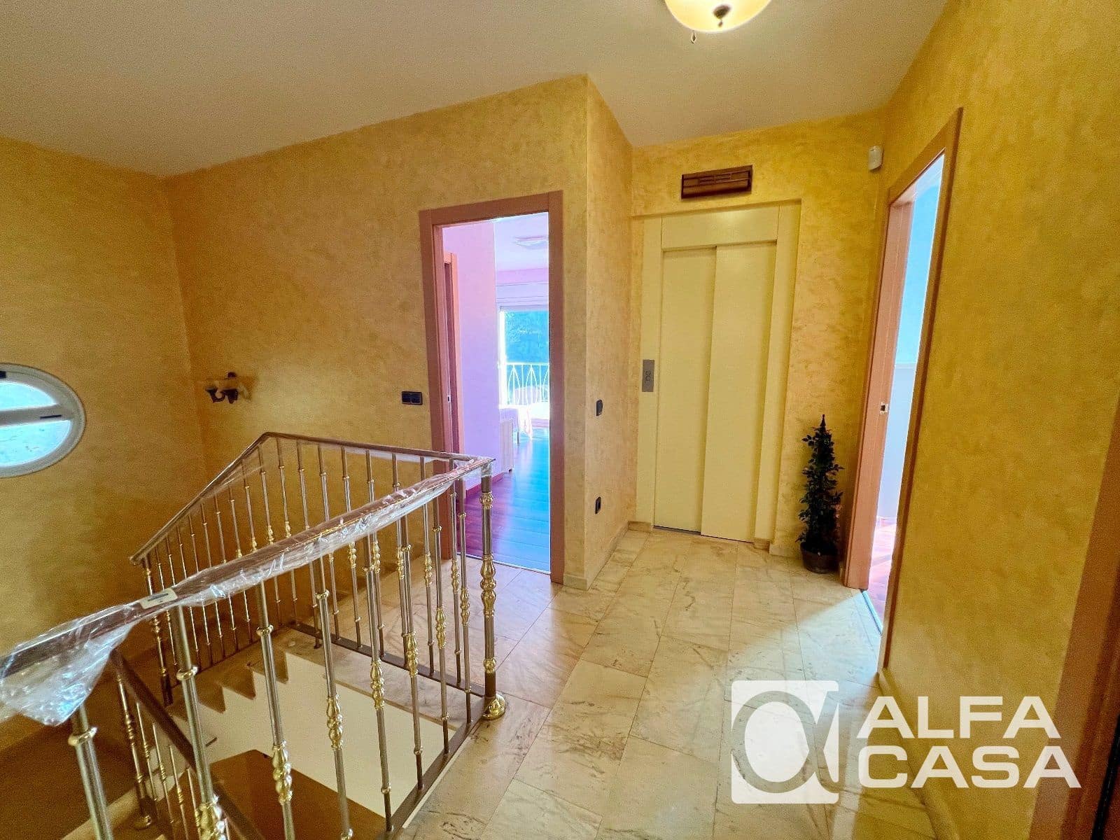 3 bedroom Villa for sale in Lloret de Mar with pool garage - € 1,500,000 (Ref: 9385898)