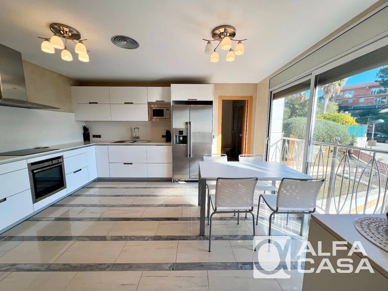 3 bedroom Villa for sale in Lloret de Mar with pool garage - € 1,500,000 (Ref: 9385898)