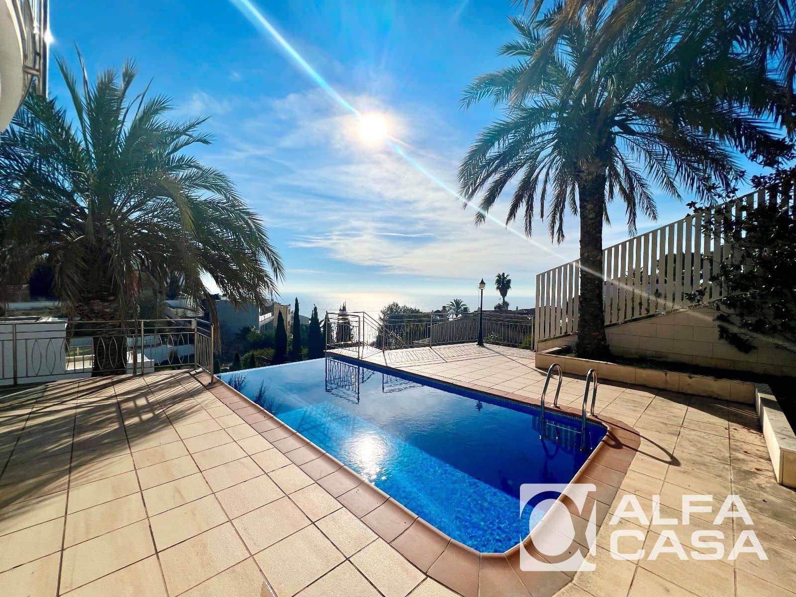 3 bedroom Villa for sale in Lloret de Mar with pool garage - € 1,500,000 (Ref: 9385898)