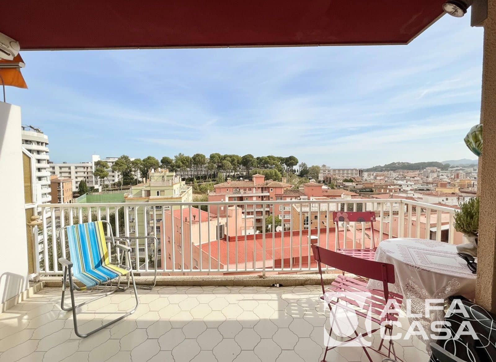 1 sovrum Lägenhet till salu i Lloret de Mar med pool - 136 000 € (Ref: 9385900)