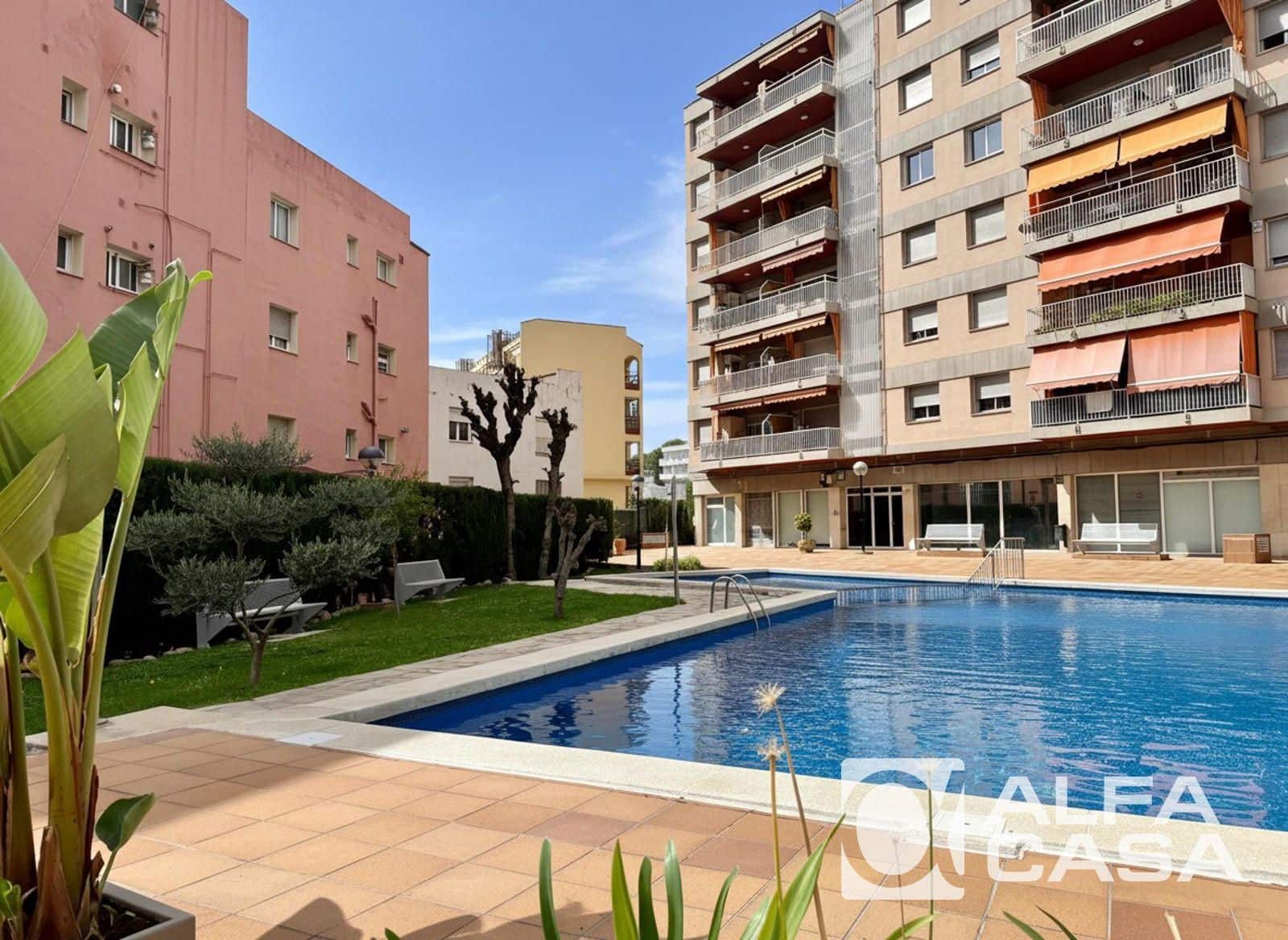 1 sovrum Lägenhet till salu i Lloret de Mar med pool - 136 000 € (Ref: 9385900)