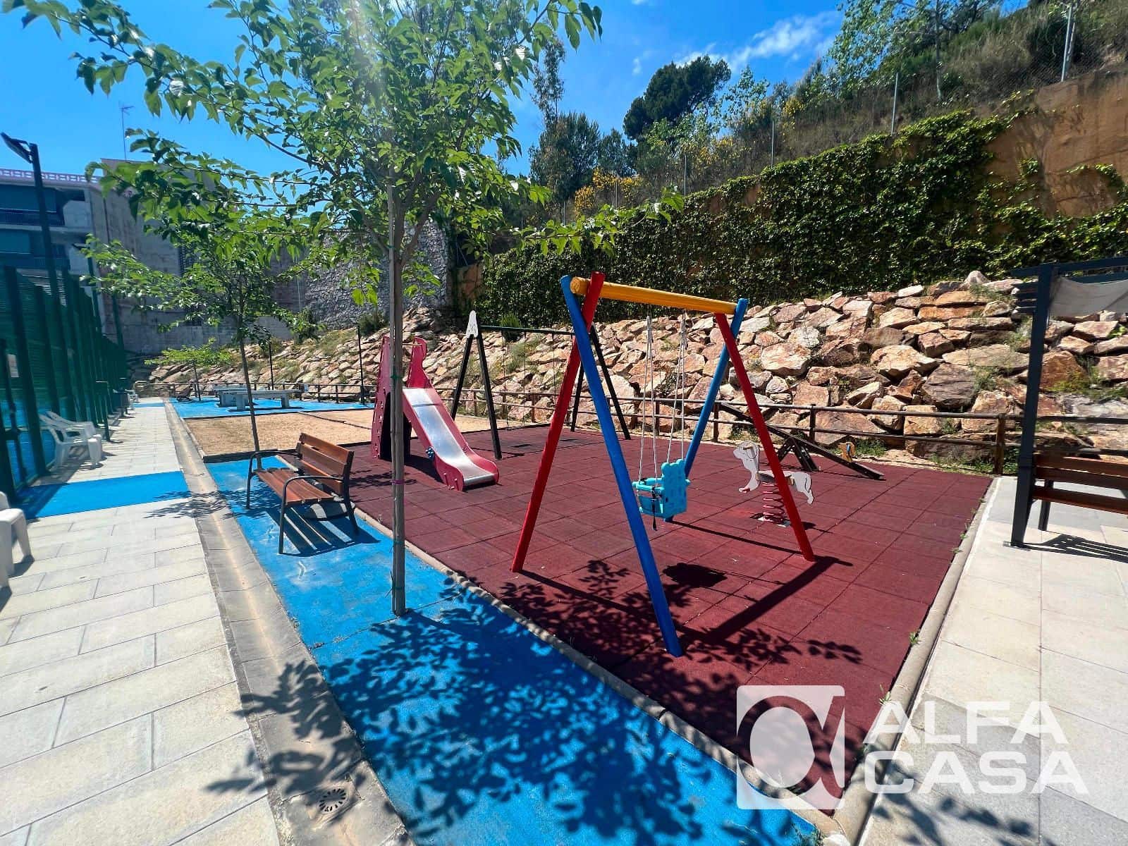 2 makuuhuone Asunto myytävänä paikassa Lloret de Mar mukana uima-altaan 
autotalli - 189 000 € (Ref: 9385903)