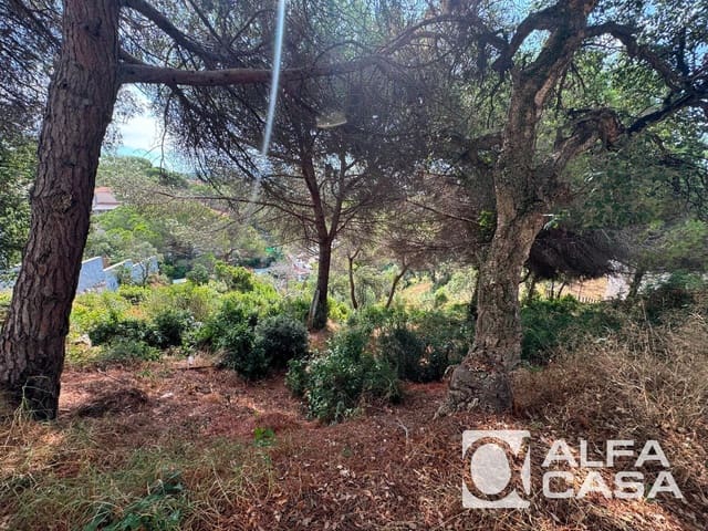 Building Plot for sale in Lloret de Mar - € 100,000 (Ref: 9385904)