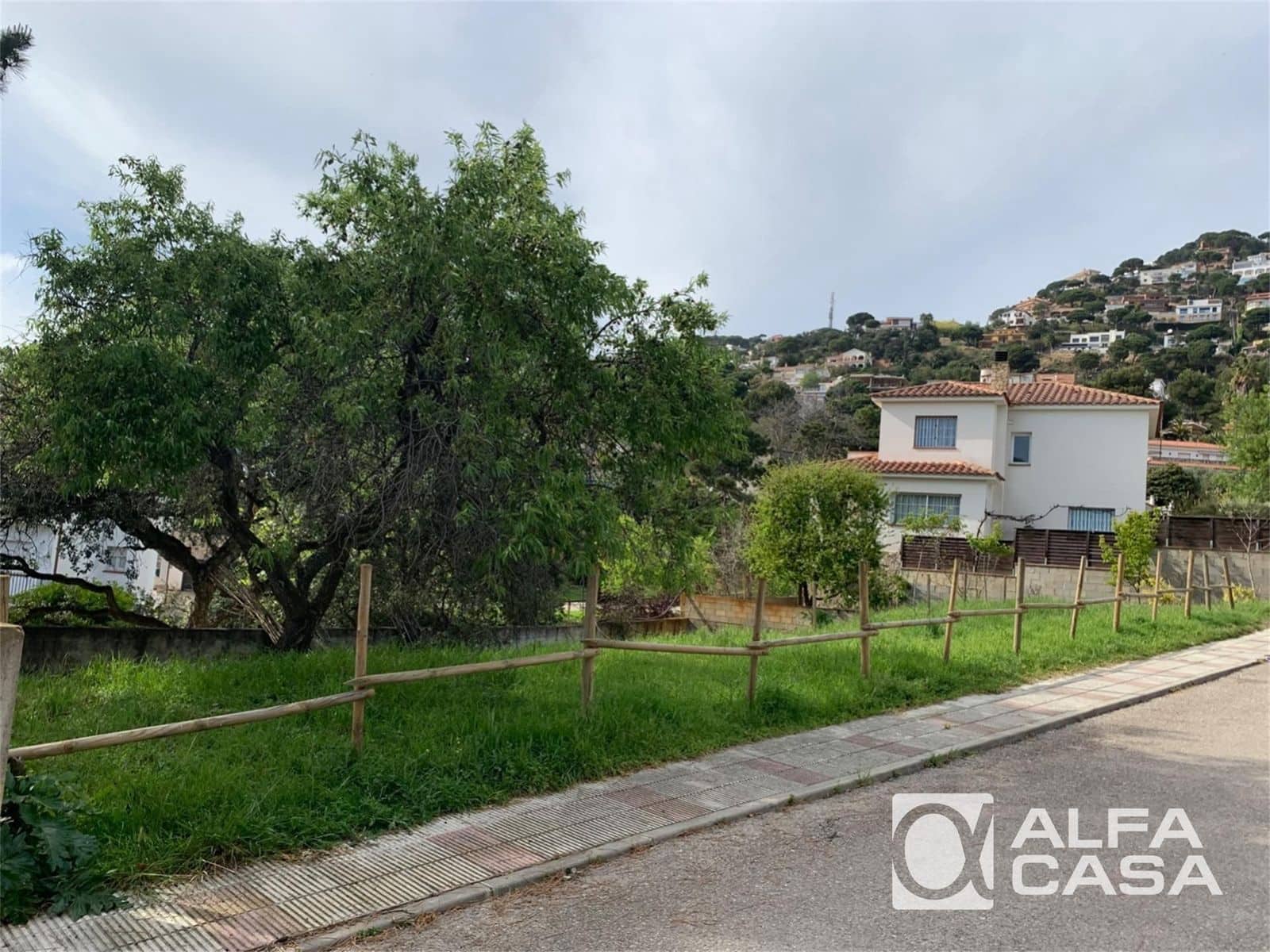 Tomt till salu i Lloret de Mar - 190 000 € (Ref: 9385905)