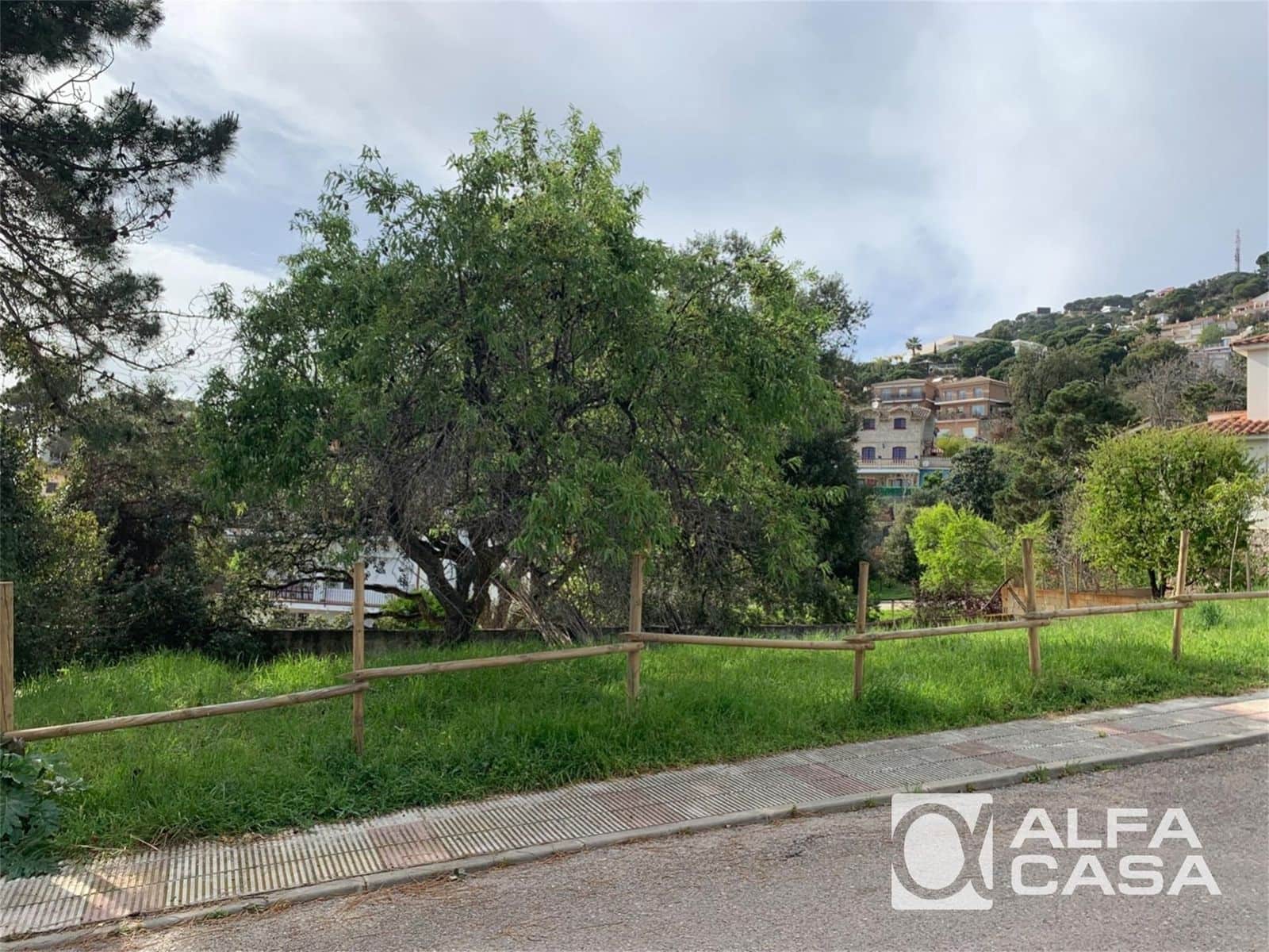 Tomt till salu i Lloret de Mar - 190 000 € (Ref: 9385905)