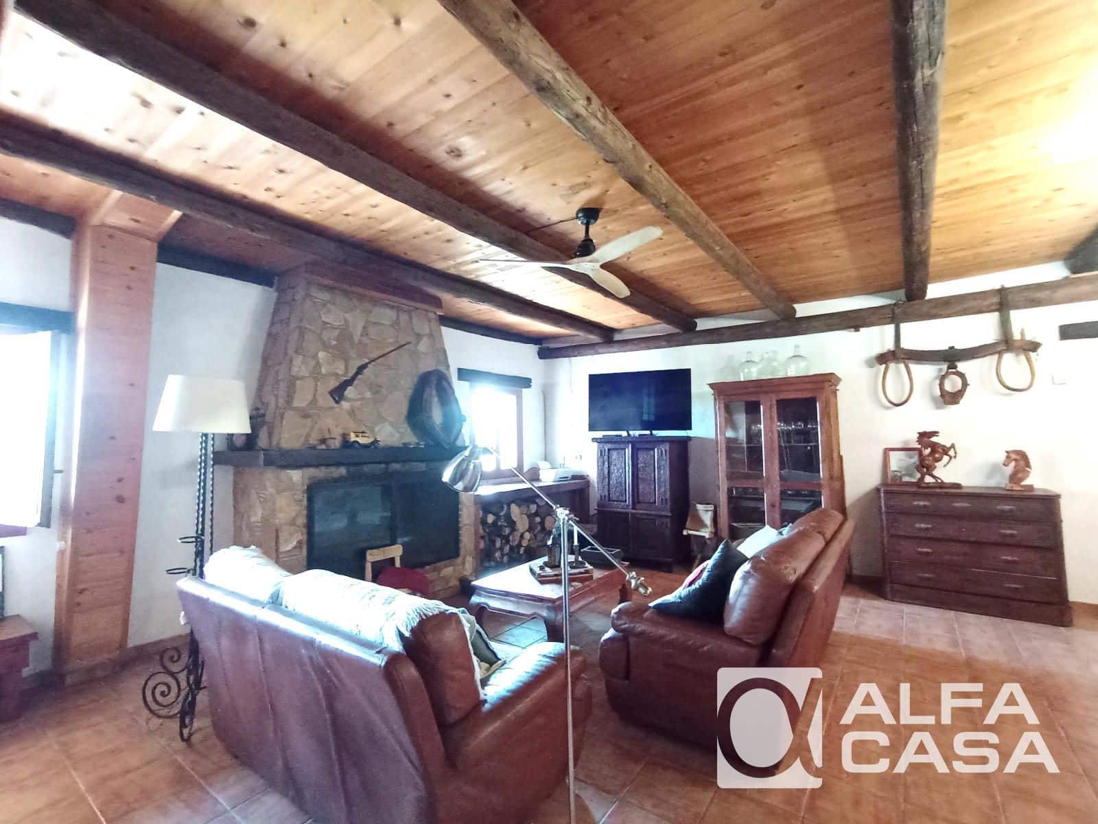 4 soverom Villa til salgs i Tordera med svømmebasseng garasje - € 850 000 (Ref: 9385907)