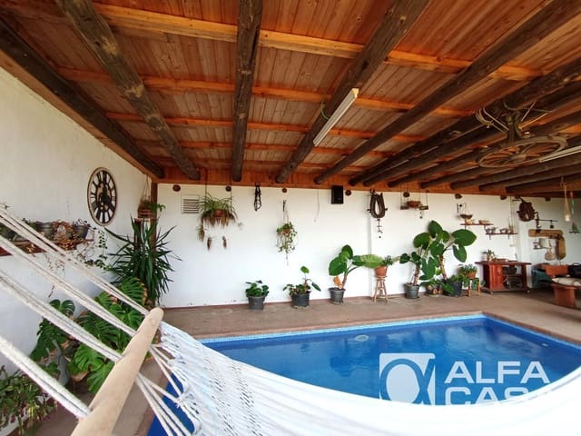 4 bedroom Villa for sale in Tordera with pool garage - € 850,000 (Ref: 9385907)