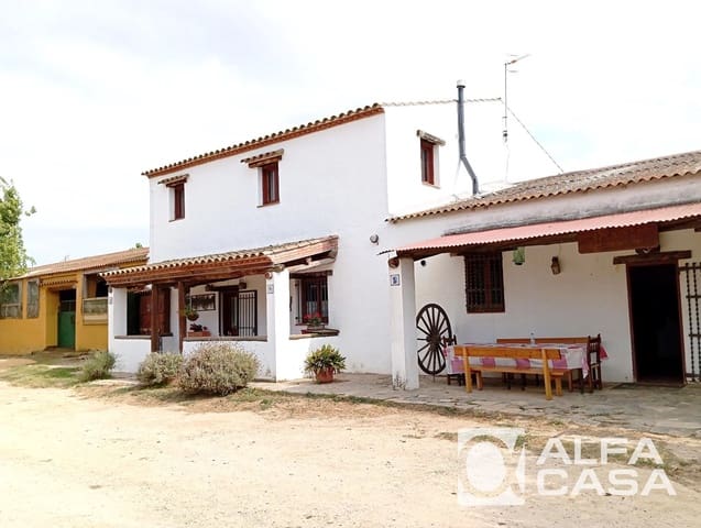 4 bedroom Villa for sale in Tordera with pool garage - € 850,000 (Ref: 9385907)