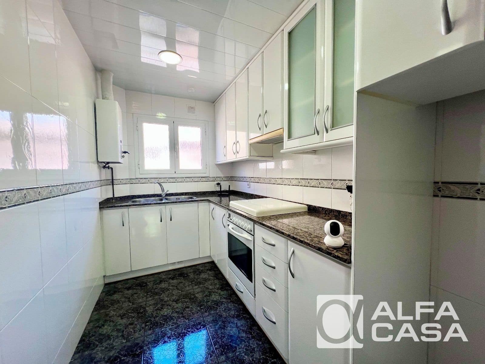 3 makuuhuone Asunto myytävänä paikassa Barcelona kaupunki - 369 000 € (Ref: 9385909)