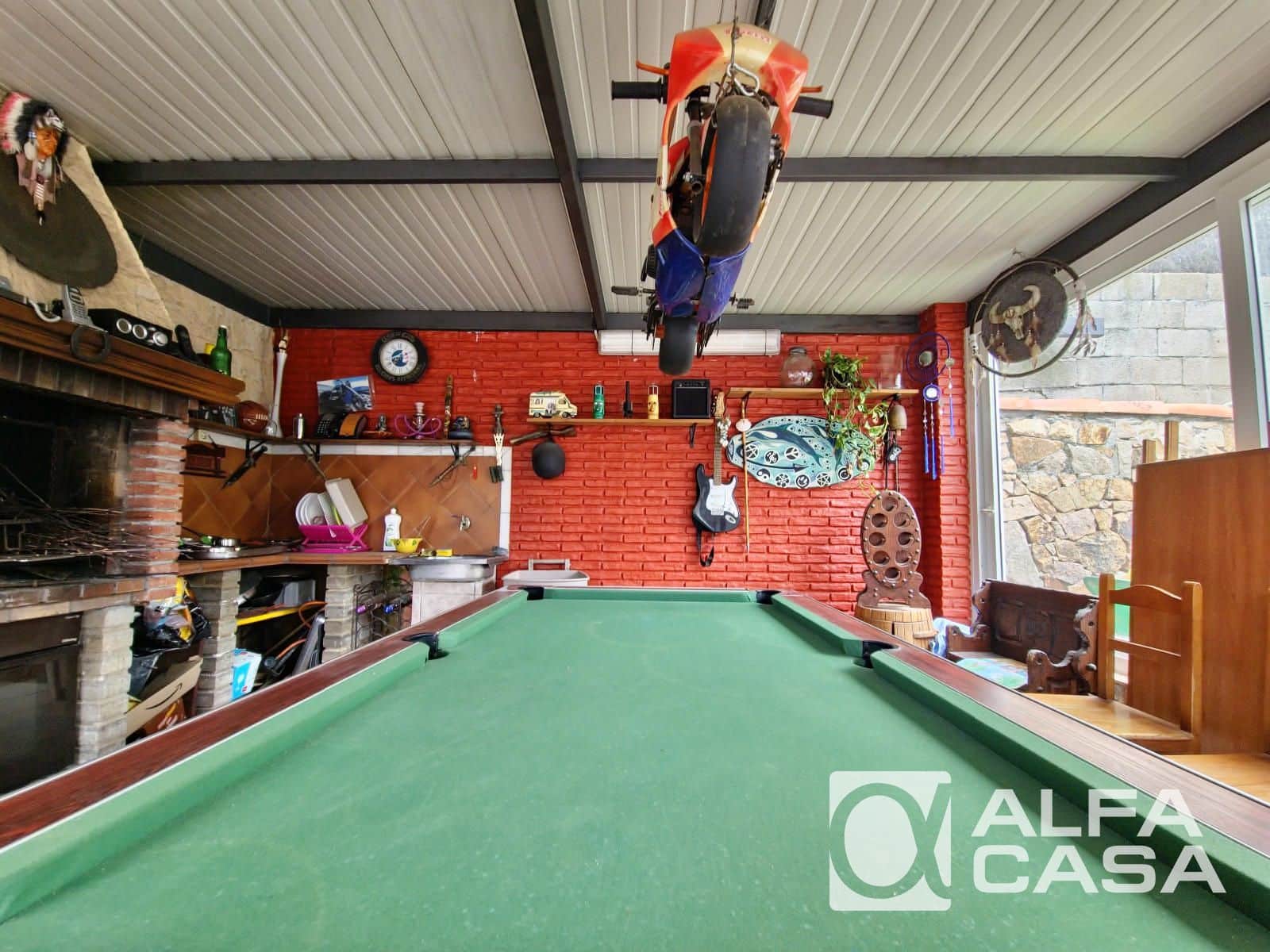 6 bedroom Villa for sale in Lloret de Mar with garage - € 525,000 (Ref: 9385910)