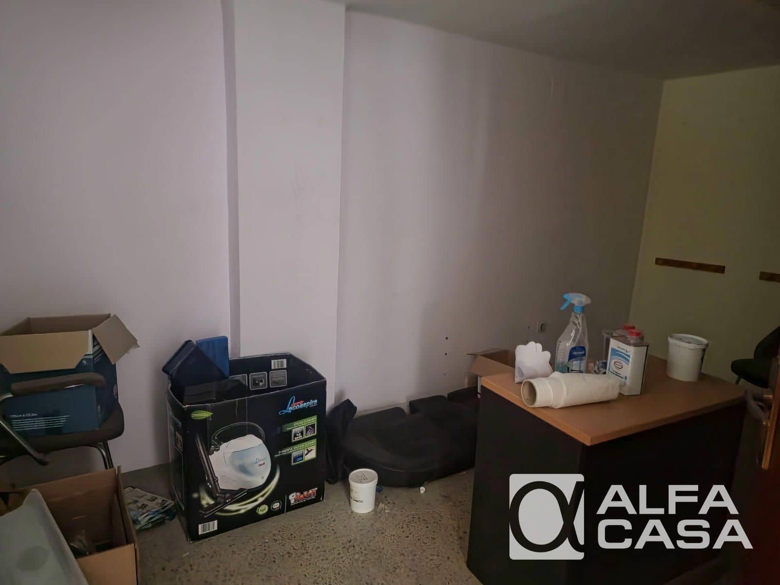 Kontor til salgs i Lloret de Mar - € 75 000 (Ref: 9385913)