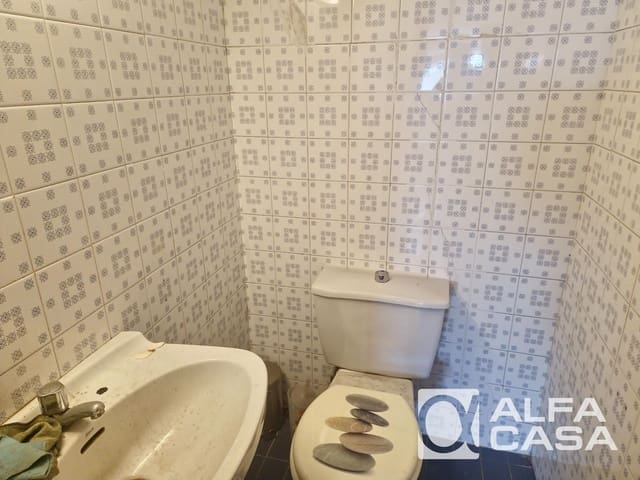 Kontor til salgs i Lloret de Mar - € 75 000 (Ref: 9385913)