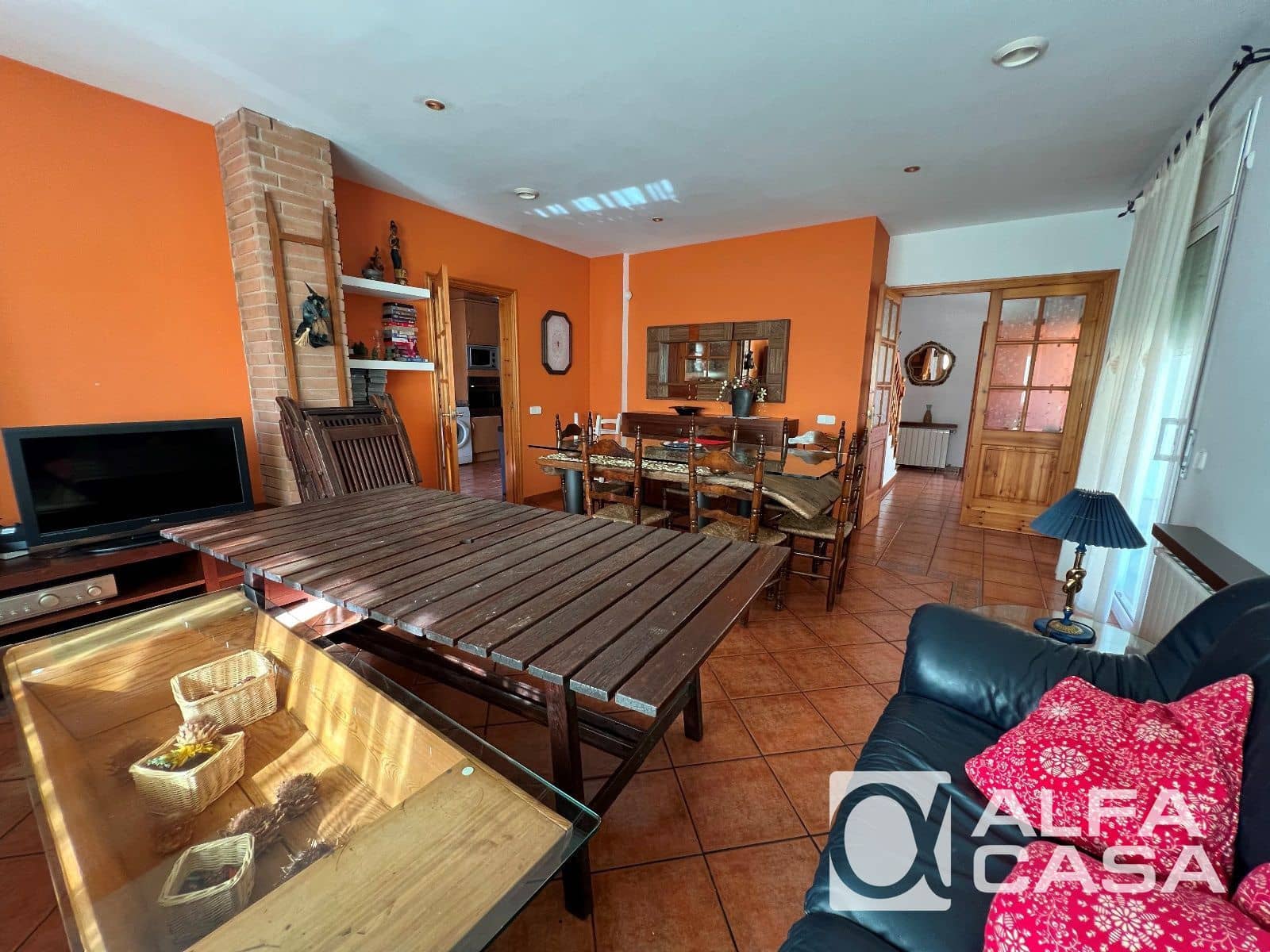 4 sypialnia Willa na sprzedaż w Lloret de Mar z basenem garażem - 599 000 € (Ref: 9385916)