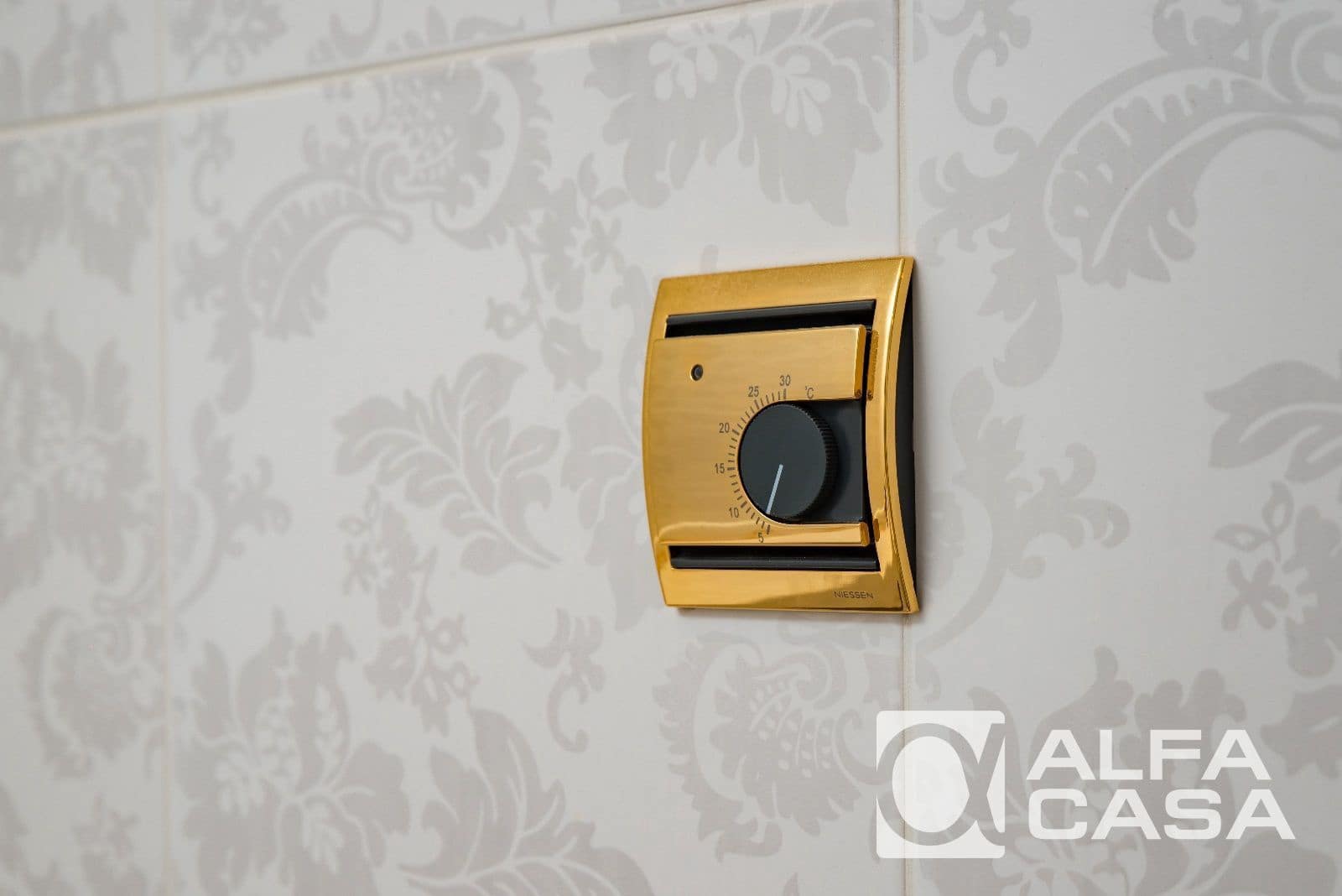 4 bedroom Villa for sale in Lloret de Mar with pool garage - € 1,580,000 (Ref: 9385917)