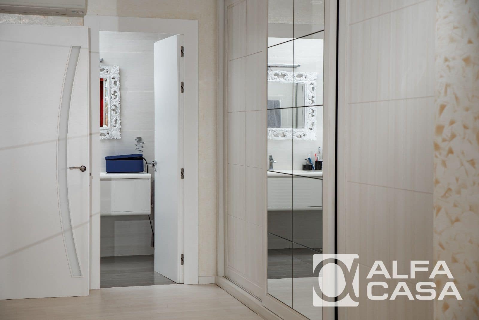 4 bedroom Villa for sale in Lloret de Mar with pool garage - € 1,580,000 (Ref: 9385917)