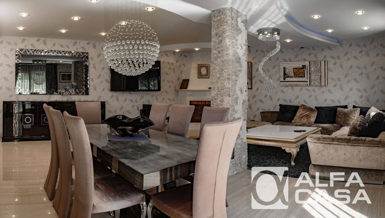 4 bedroom Villa for sale in Lloret de Mar with pool garage - € 1,580,000 (Ref: 9385917)