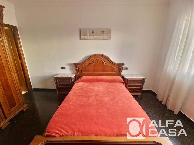 7 bedroom Townhouse for sale in Blanes with pool - € 725,000 (Ref: 9385919)