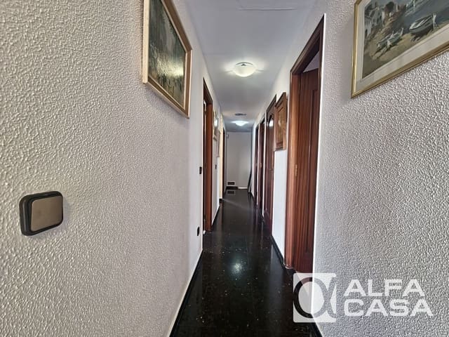 7 bedroom Townhouse for sale in Blanes with pool - € 725,000 (Ref: 9385919)