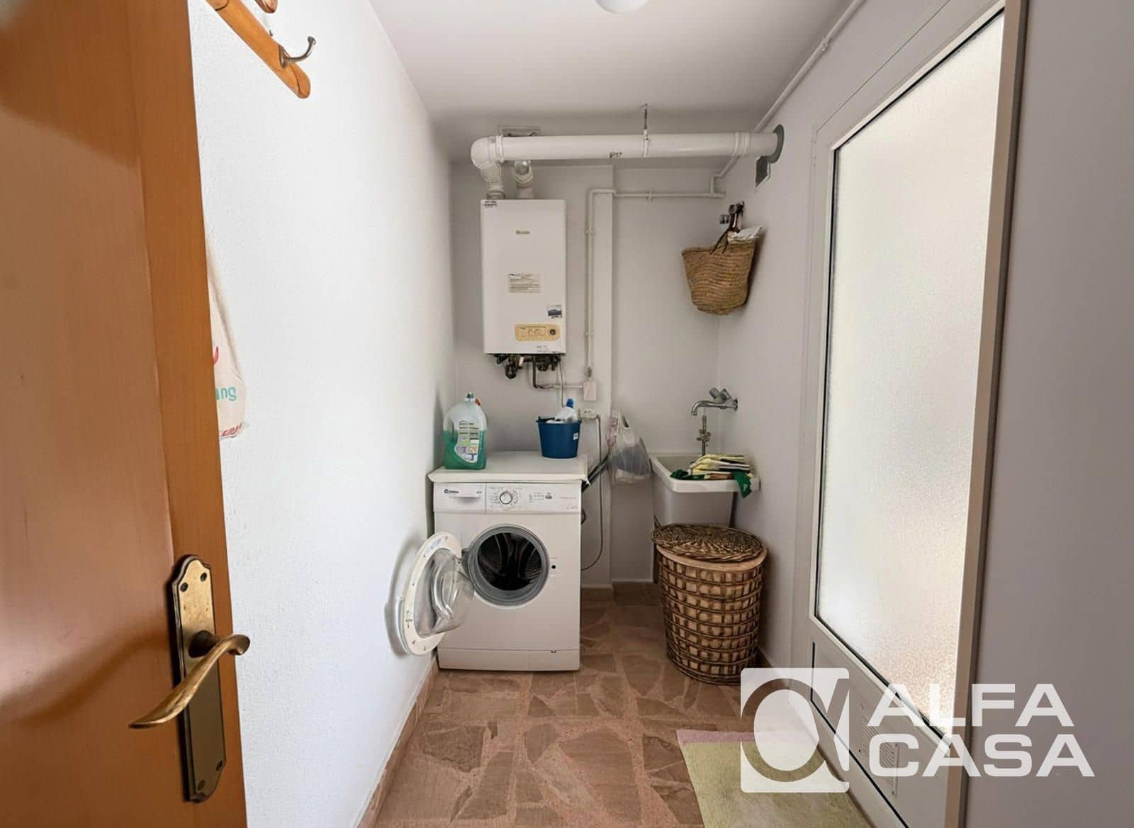 5 makuuhuone Huvila myytävänä paikassa Lloret de Mar mukana uima-altaan 
autotalli - 949 000 € (Ref: 9400089)