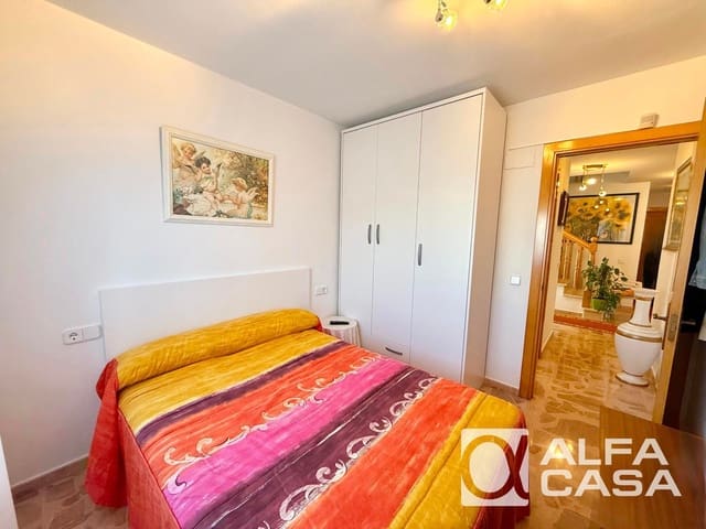 5 makuuhuone Huvila myytävänä paikassa Lloret de Mar mukana uima-altaan 
autotalli - 949 000 € (Ref: 9400089)