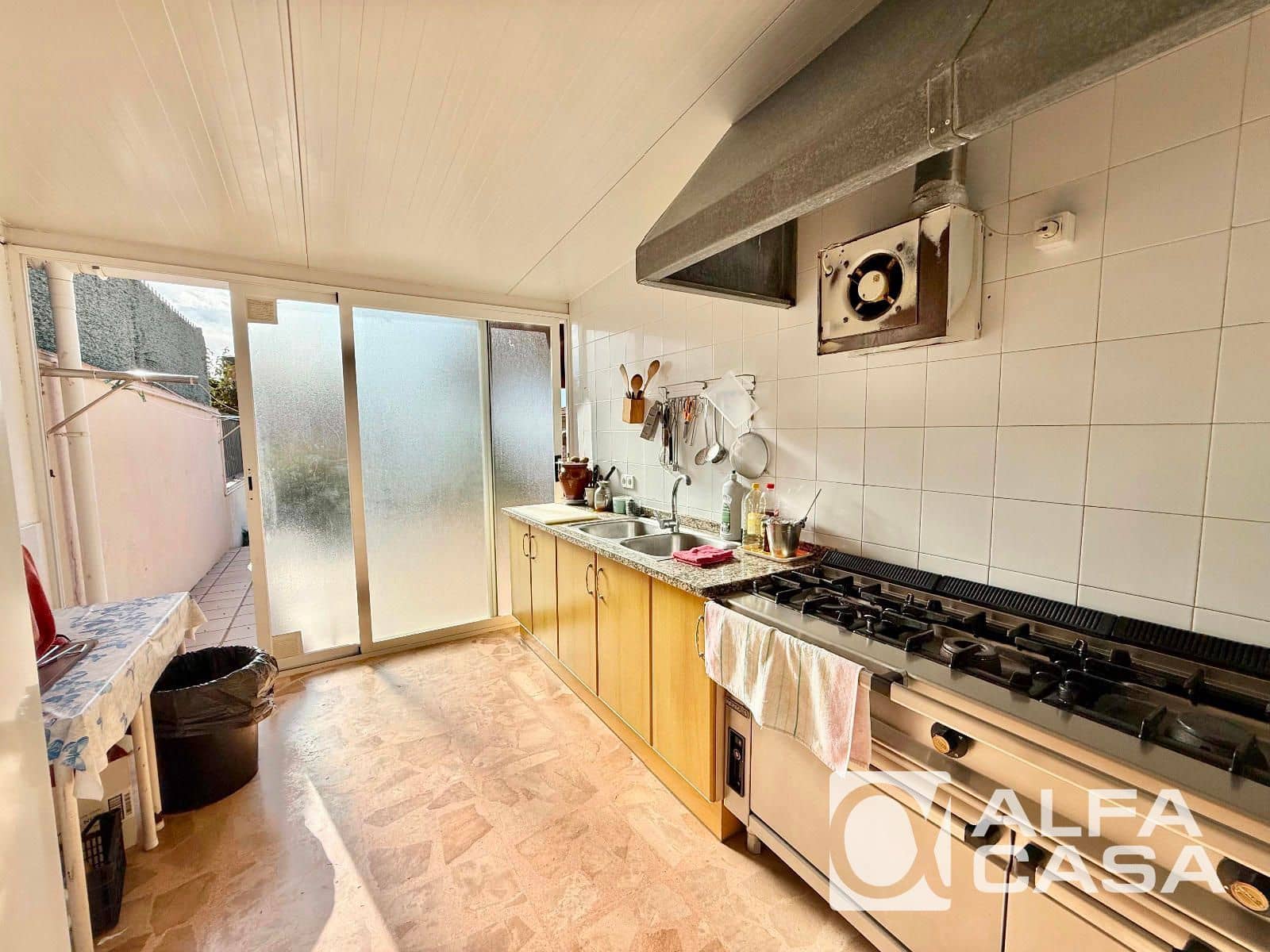 5 makuuhuone Huvila myytävänä paikassa Lloret de Mar mukana uima-altaan 
autotalli - 949 000 € (Ref: 9400089)