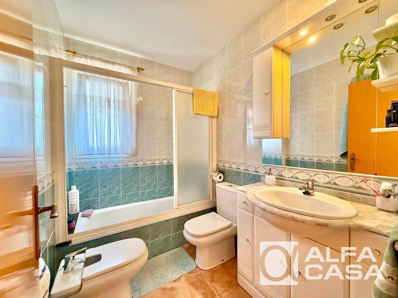 5 makuuhuone Huvila myytävänä paikassa Lloret de Mar mukana uima-altaan 
autotalli - 949 000 € (Ref: 9400089)