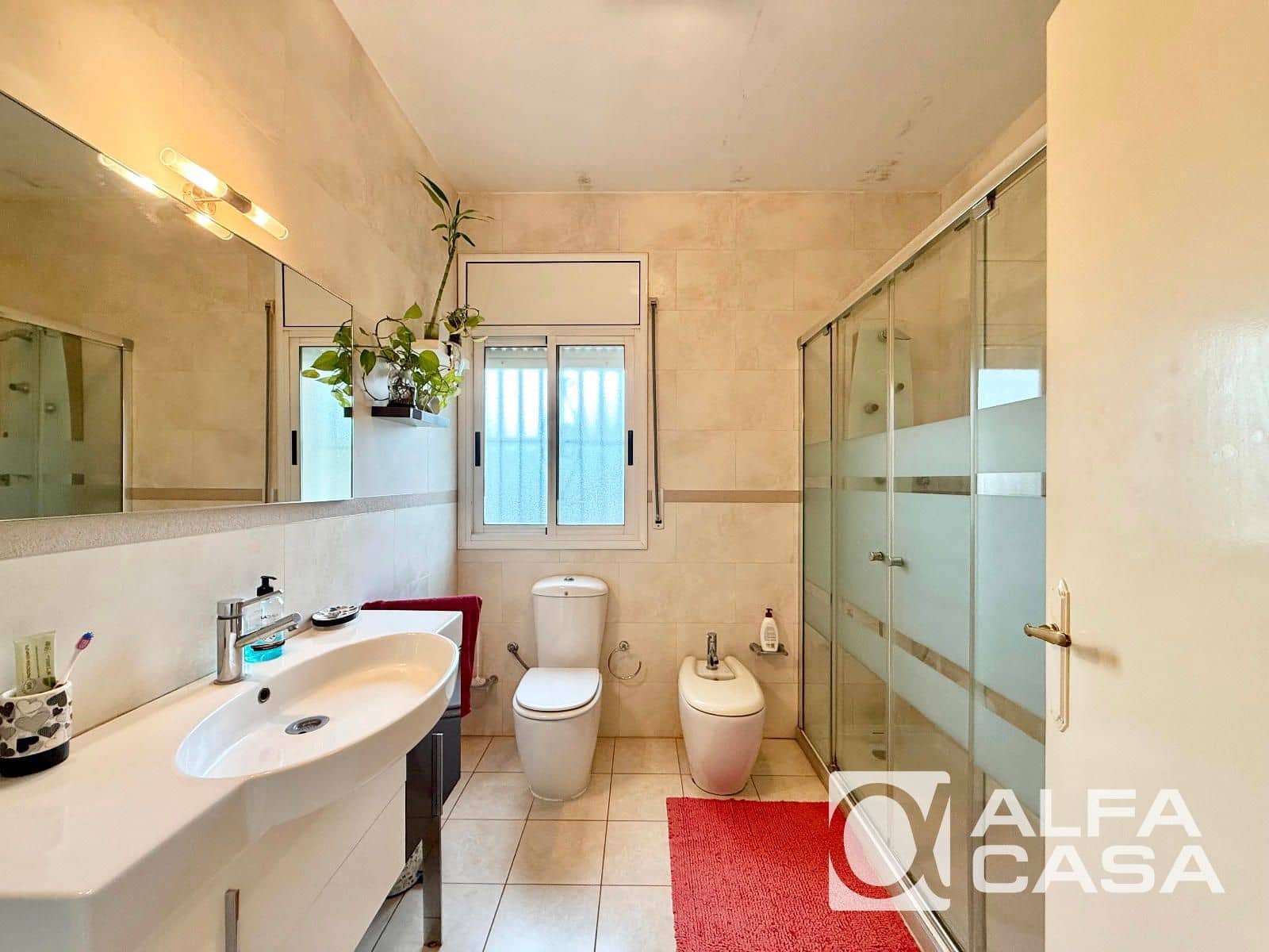 4 sovrum Villa till salu i Lloret de Mar med pool - 399 000 € (Ref: 9438967)