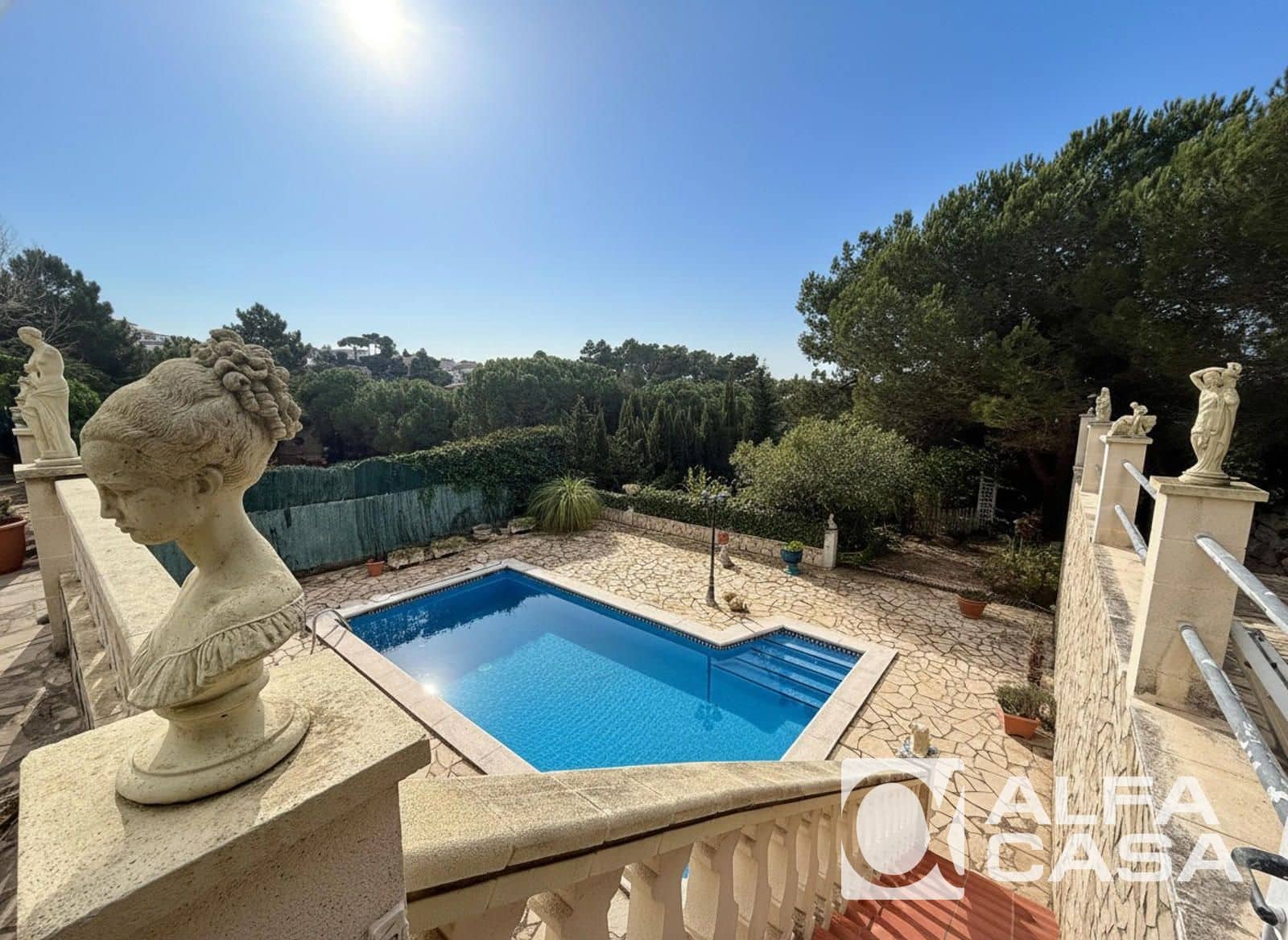 4 sovrum Villa till salu i Lloret de Mar med pool - 399 000 € (Ref: 9438967)