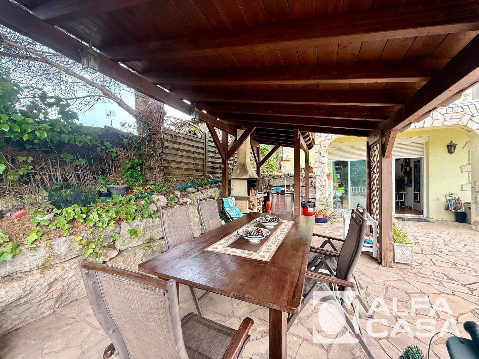 4 sovrum Villa till salu i Lloret de Mar med pool - 399 000 € (Ref: 9438967)