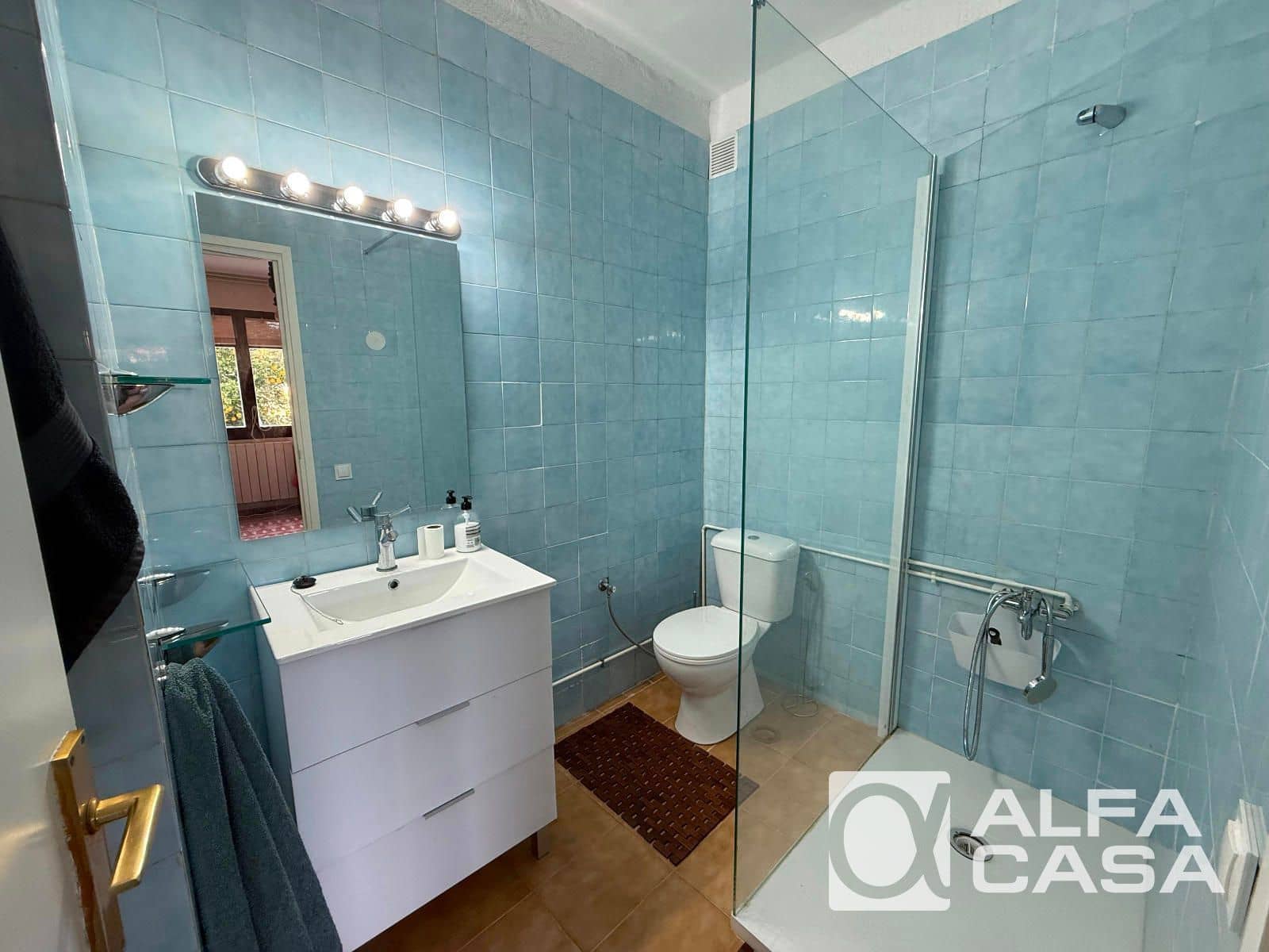 4 sovrum Villa till salu i Lloret de Mar med pool garage - 259 000 € (Ref: 9447324)