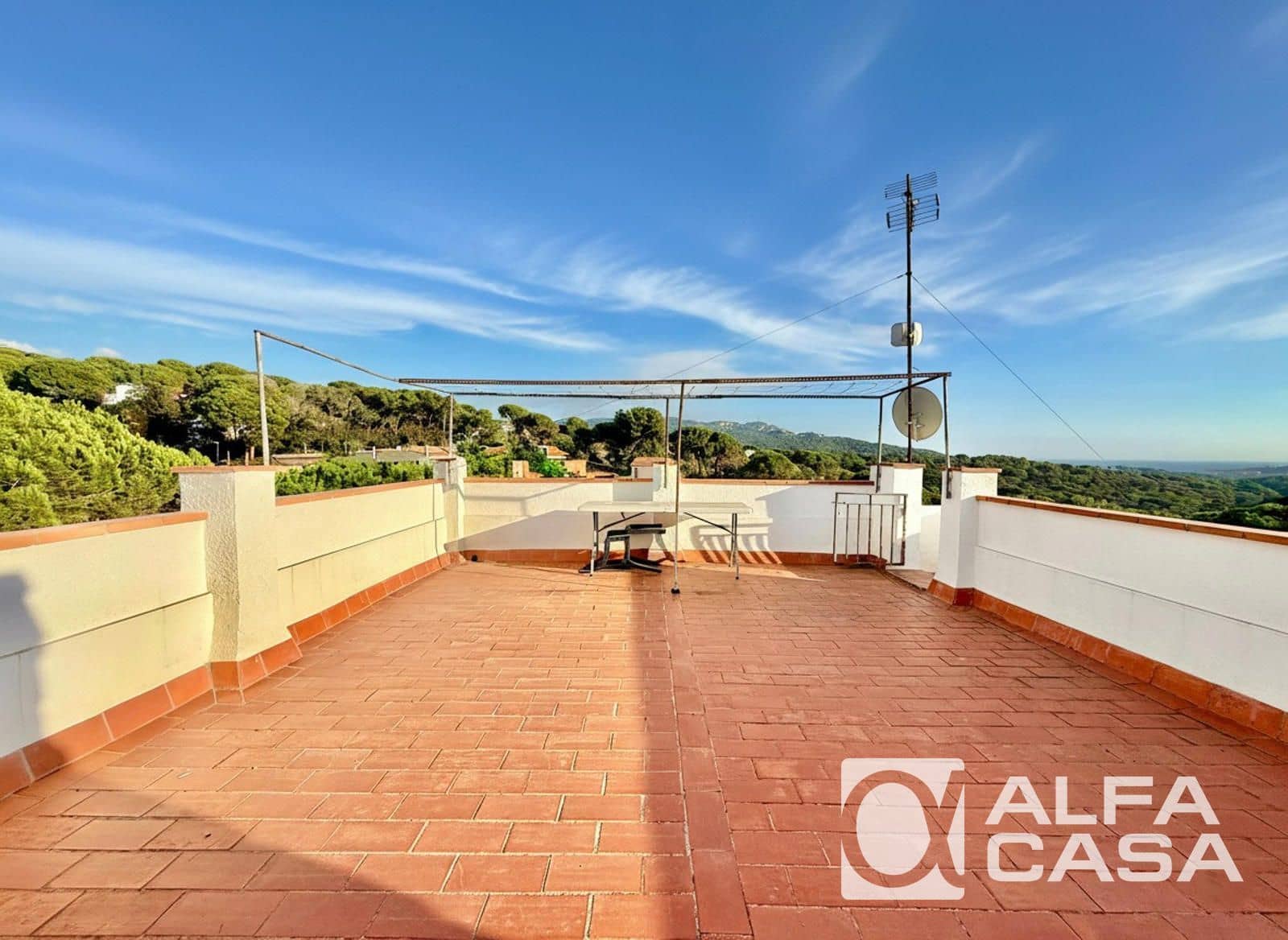 4 sovrum Villa till salu i Lloret de Mar med pool garage - 259 000 € (Ref: 9447324)