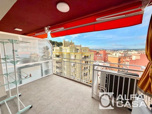 2 soveværelse Lejlighed til salg i Lloret de Mar med swimmingpool garage - € 230.000 (Ref: 9448486)