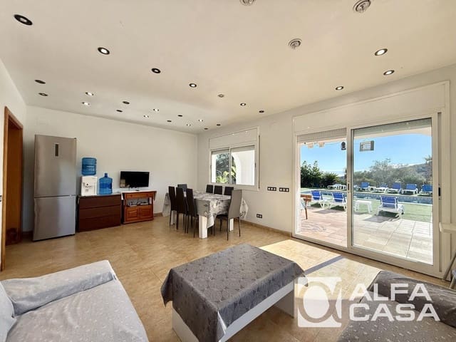 3 sypialnia Willa na sprzedaż w Lloret de Mar z basenem - 731 000 € (Ref: 9451171)