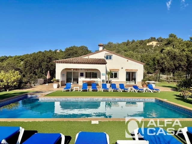 3 sypialnia Willa na sprzedaż w Lloret de Mar z basenem - 731 000 € (Ref: 9451171)