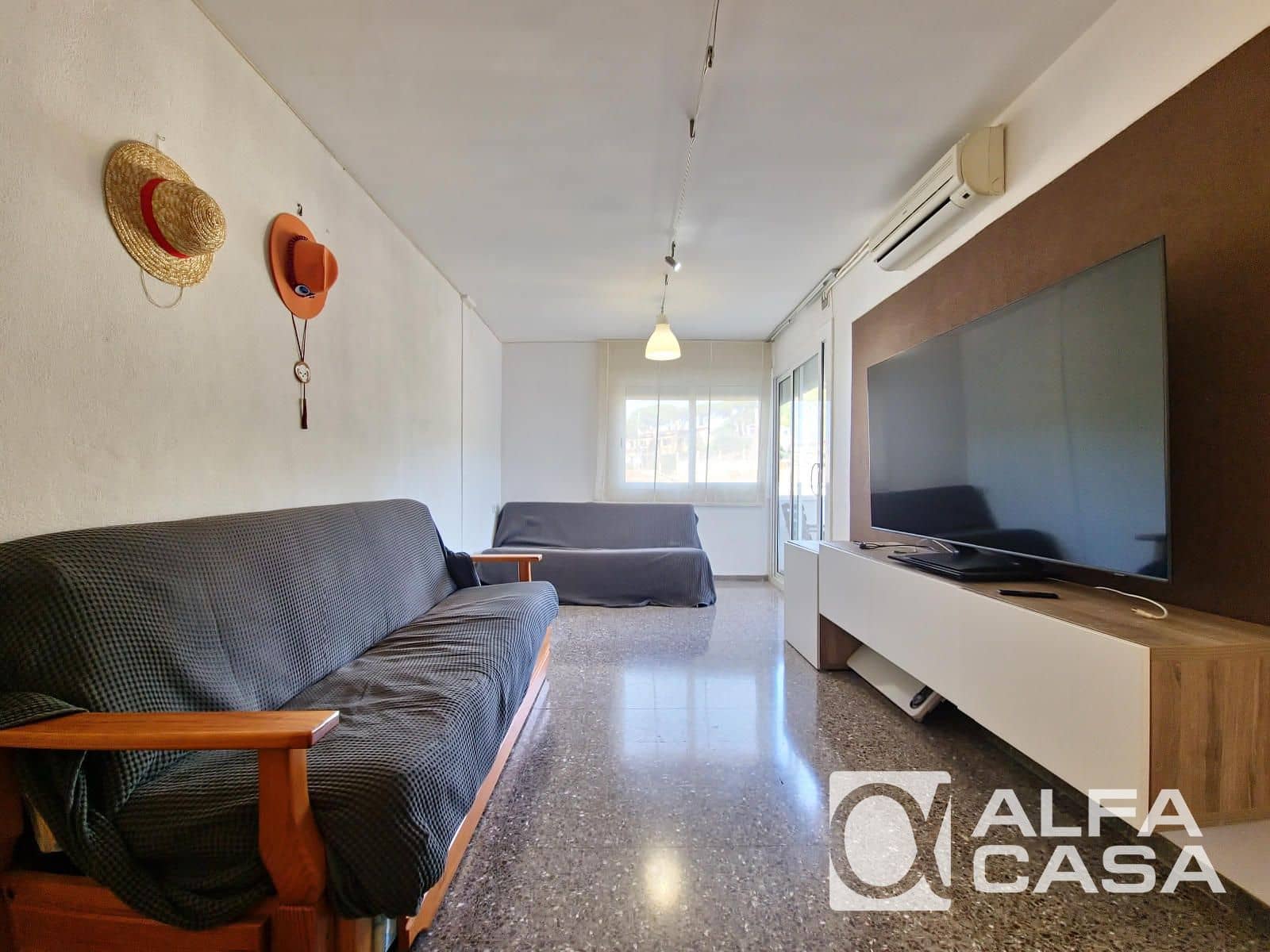 1 bedroom Flat for sale in Lloret de Mar with pool - € 159,000 (Ref: 9484968)