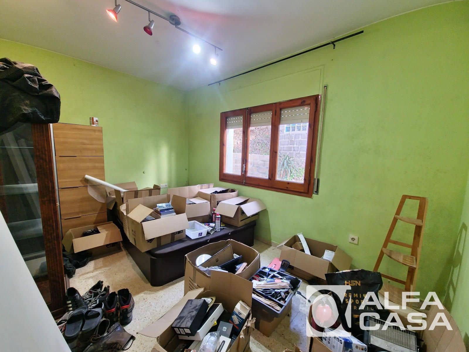 3 slaapkamer Villa te koop in Lloret de Mar met garage - € 259.000 (Ref: 9510302)