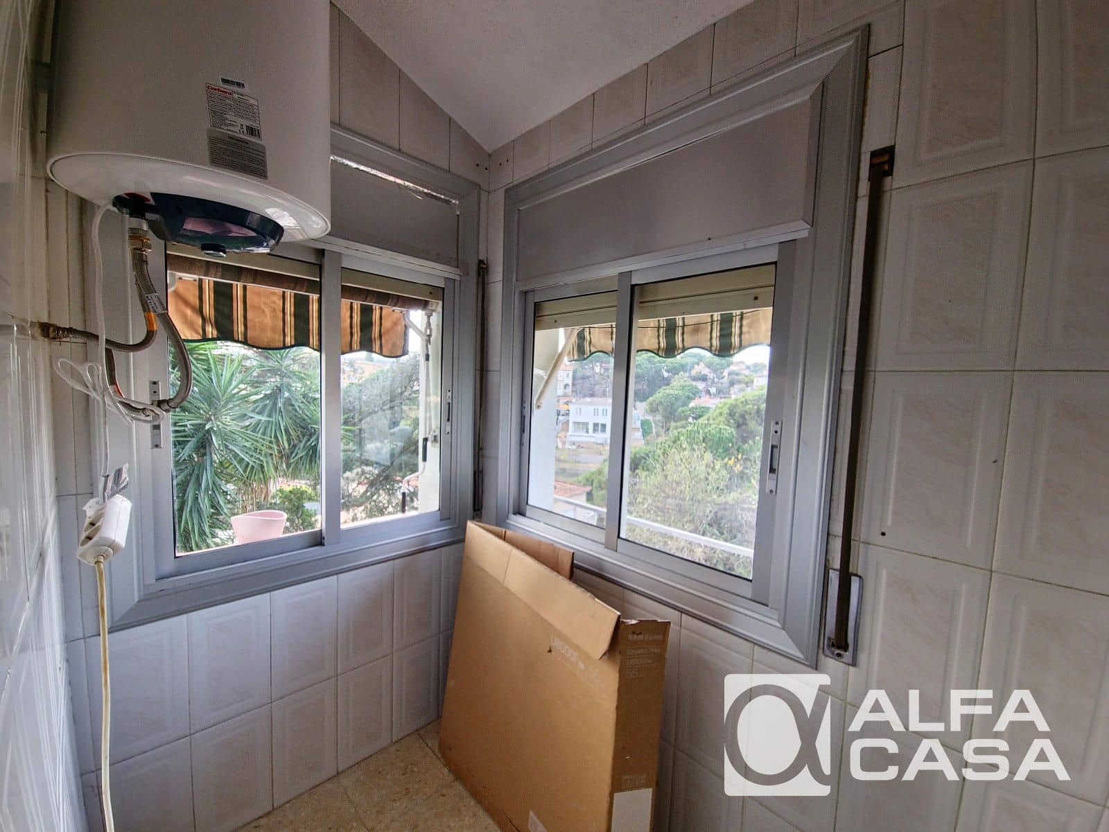 3 slaapkamer Villa te koop in Lloret de Mar met garage - € 259.000 (Ref: 9510302)