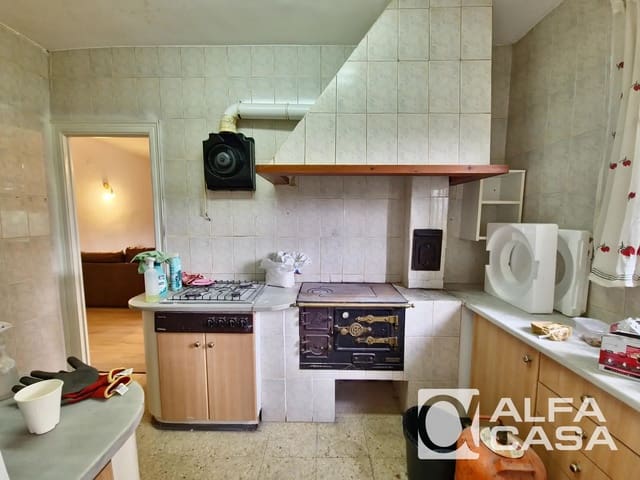 3 slaapkamer Villa te koop in Lloret de Mar met garage - € 259.000 (Ref: 9510302)
