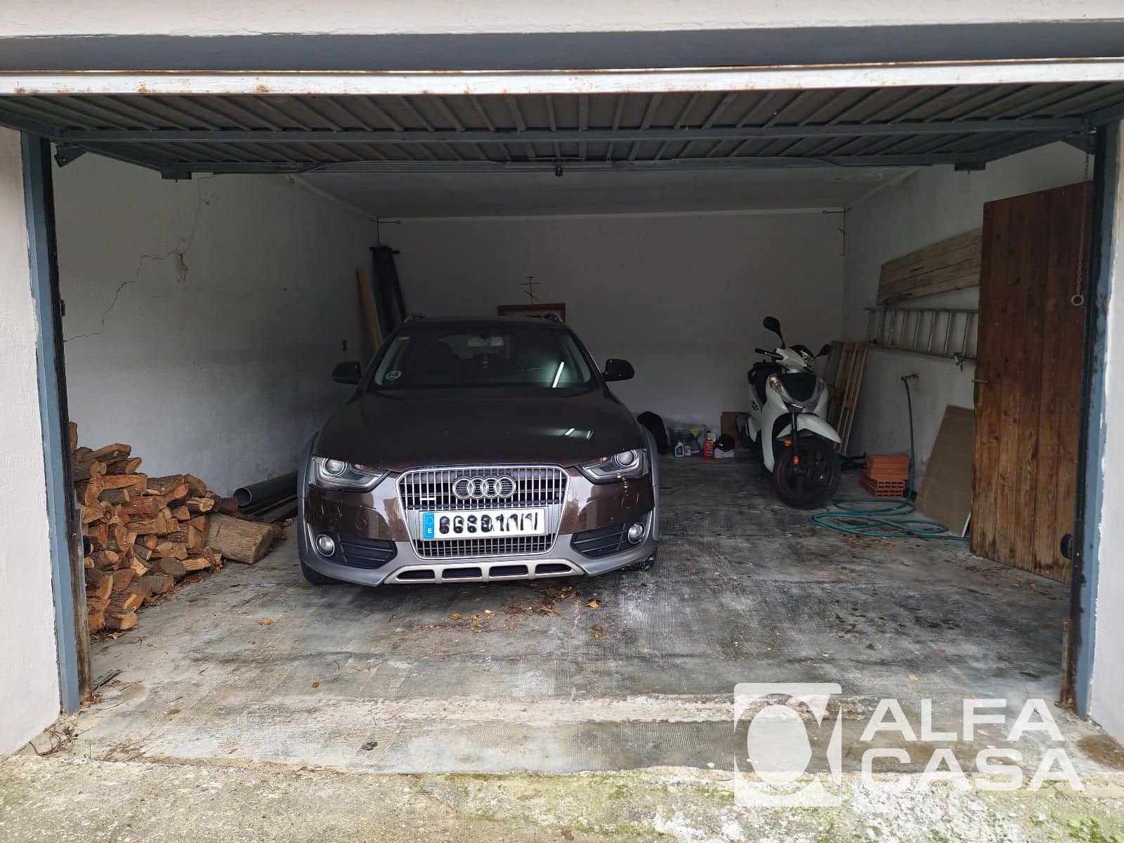 3 slaapkamer Villa te koop in Lloret de Mar met garage - € 259.000 (Ref: 9510302)