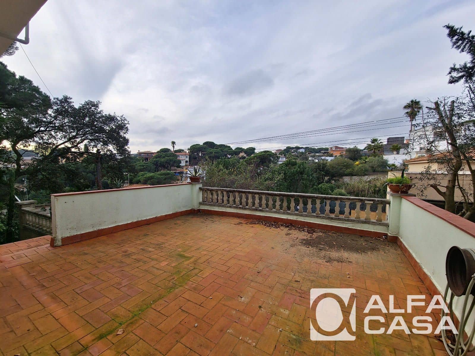 3 slaapkamer Villa te koop in Lloret de Mar met garage - € 259.000 (Ref: 9510302)