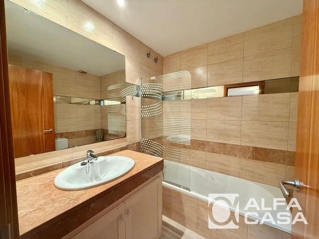 1 bedroom Flat for sale in Lloret de Mar - € 139,000 (Ref: 9532752)