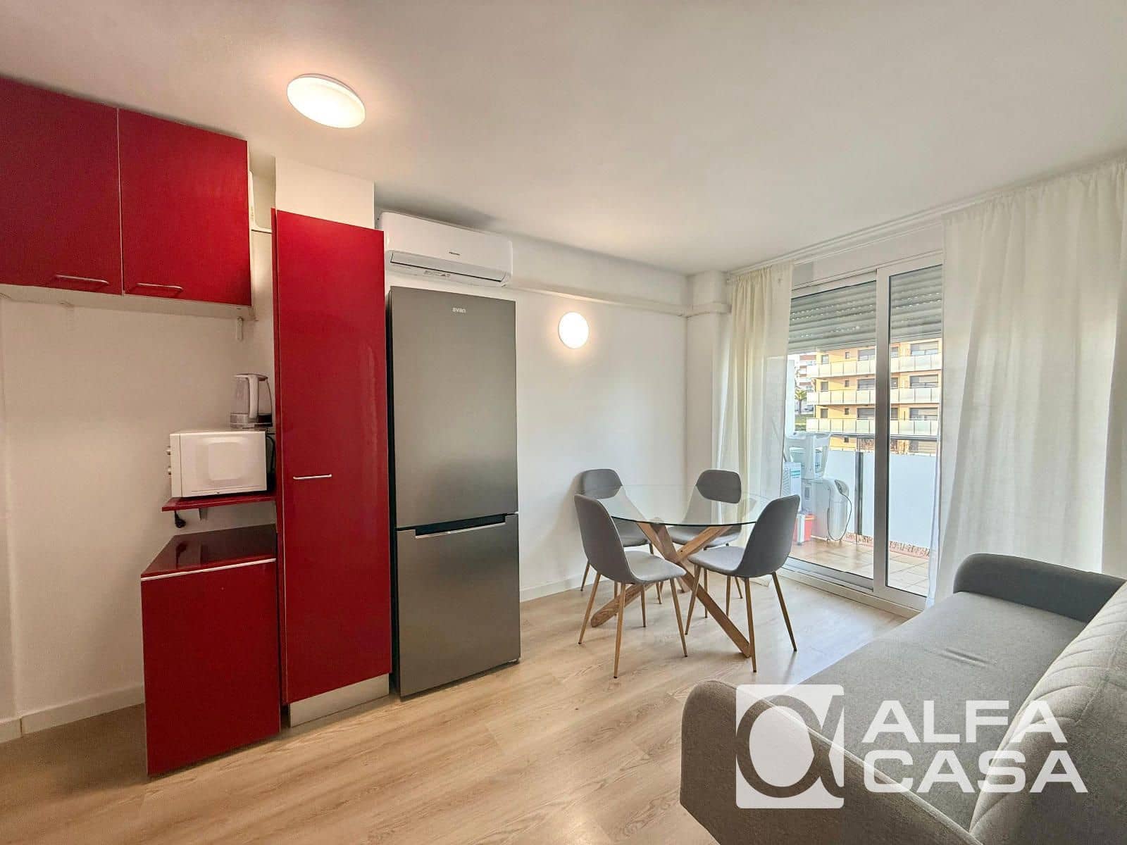 1 bedroom Flat for sale in Lloret de Mar with pool - € 142,500 (Ref: 9562238)