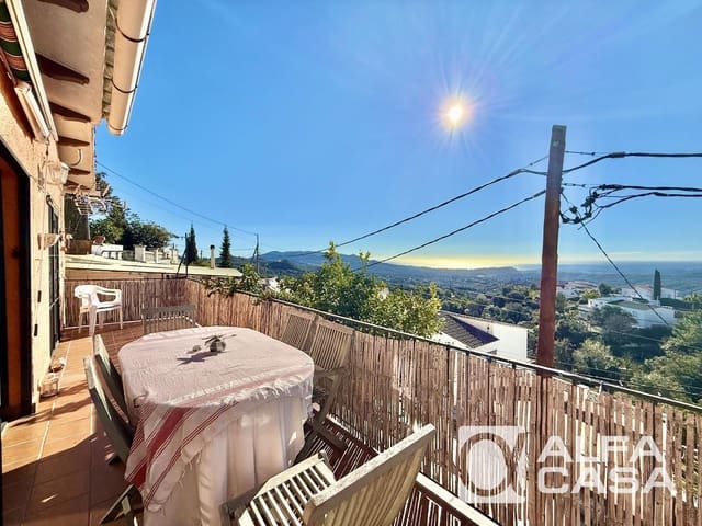 3 sovrum Villa till salu i Lloret de Mar med garage - 299 000 € (Ref: 9579199)