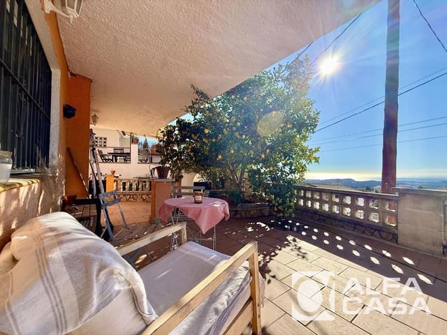 3 sovrum Villa till salu i Lloret de Mar med garage - 299 000 € (Ref: 9579199)