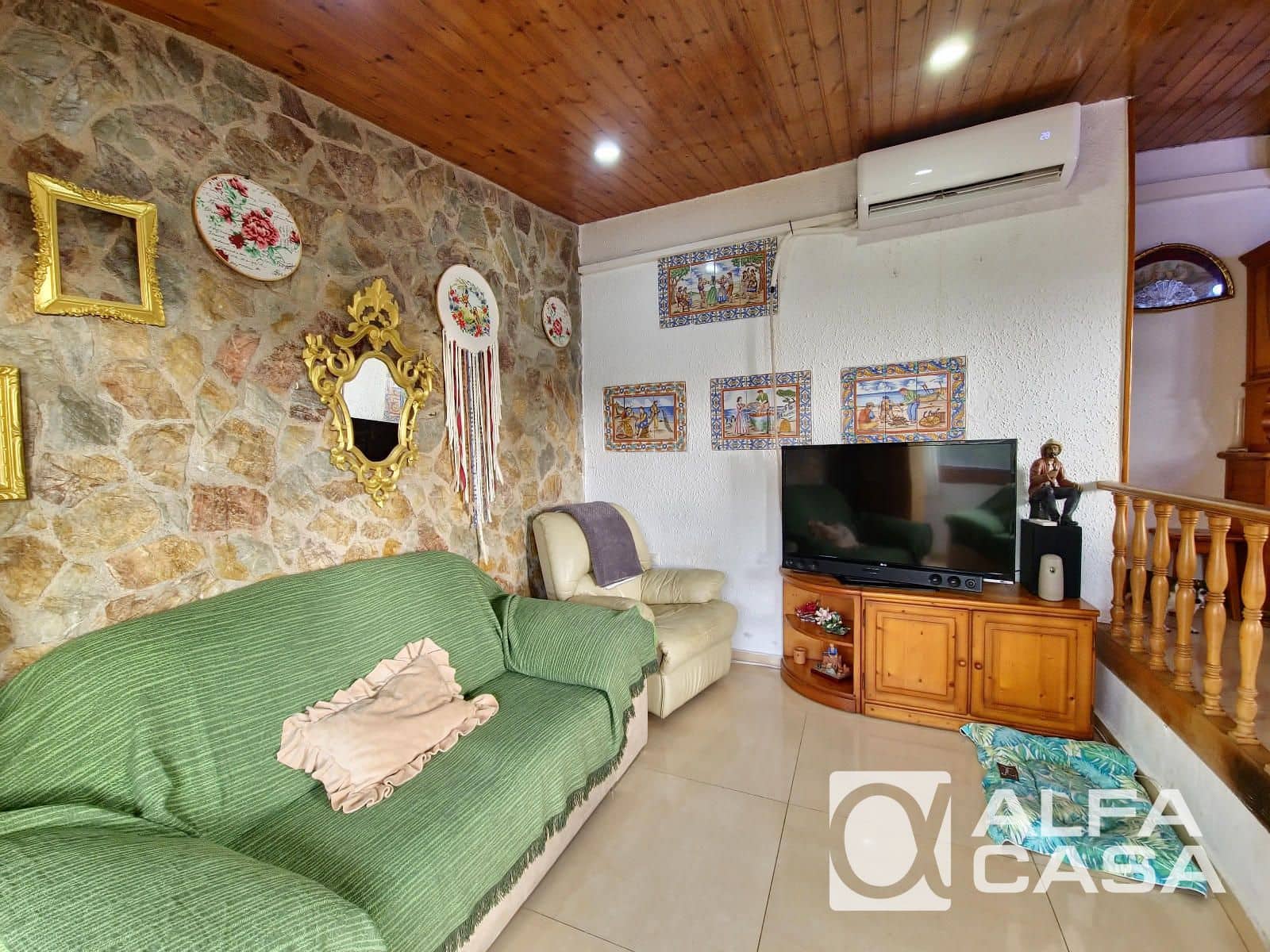 Chalet de 4 habitaciones en Lloret de Mar en venta con piscina garaje - 380.000 € (Ref: 9592253)