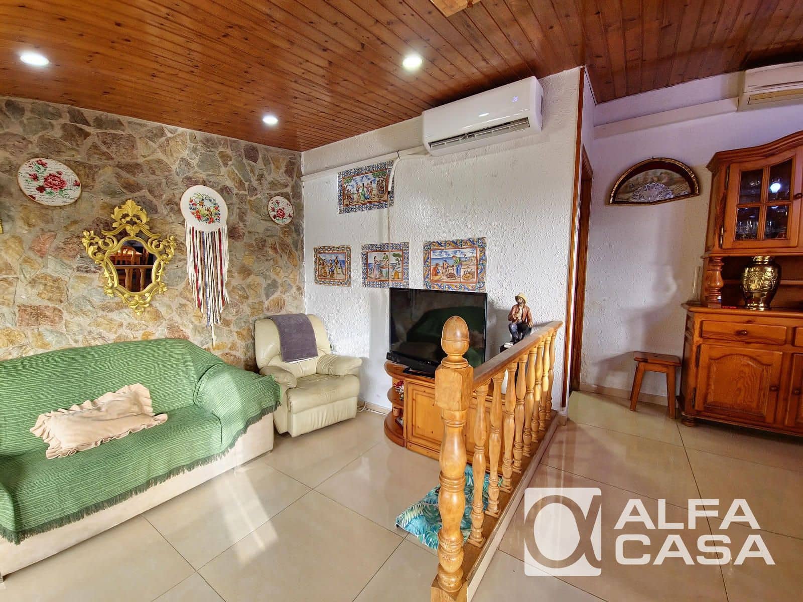 Chalet de 4 habitaciones en Lloret de Mar en venta con piscina garaje - 380.000 € (Ref: 9592253)