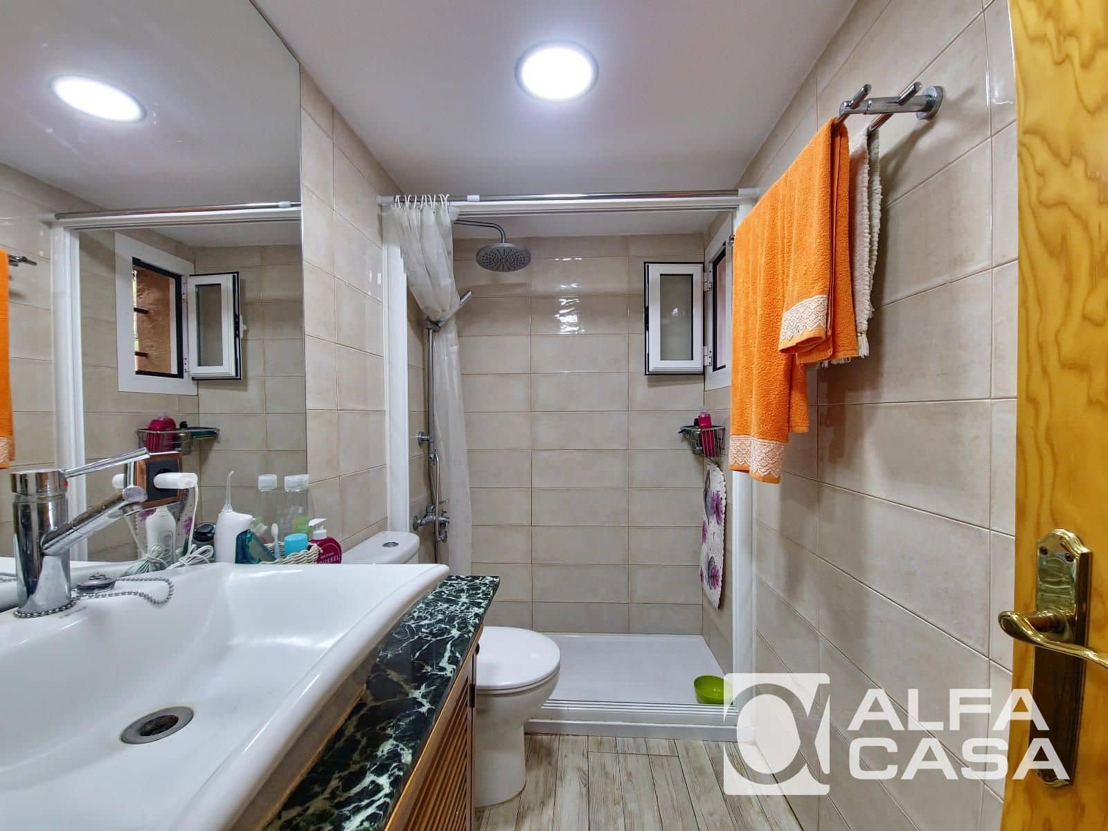 Chalet de 4 habitaciones en Lloret de Mar en venta con piscina garaje - 380.000 € (Ref: 9592253)