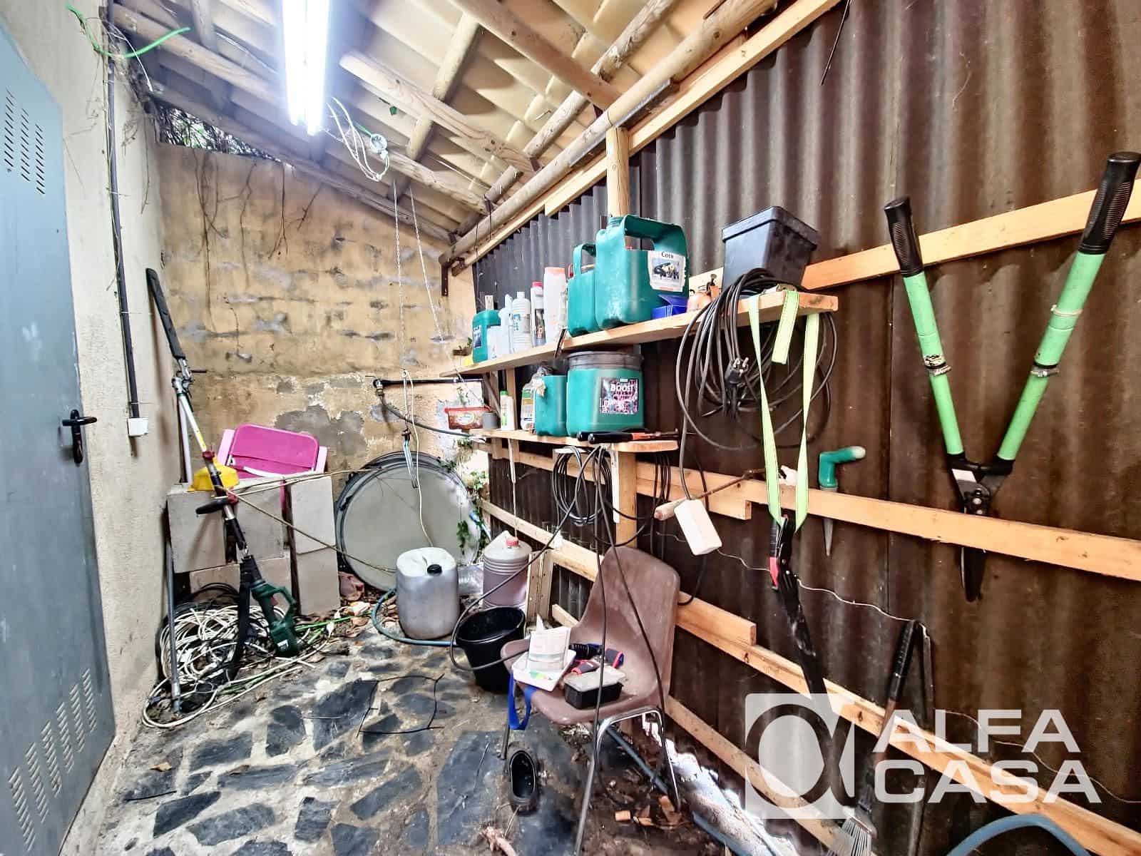 Chalet de 4 habitaciones en Lloret de Mar en venta con piscina garaje - 380.000 € (Ref: 9592253)